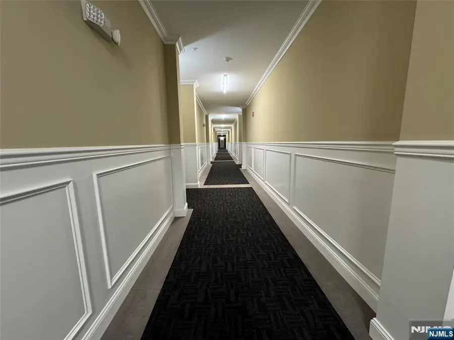523 Bushes Lane 523, Elmwood Park, NJ 07407 - #3