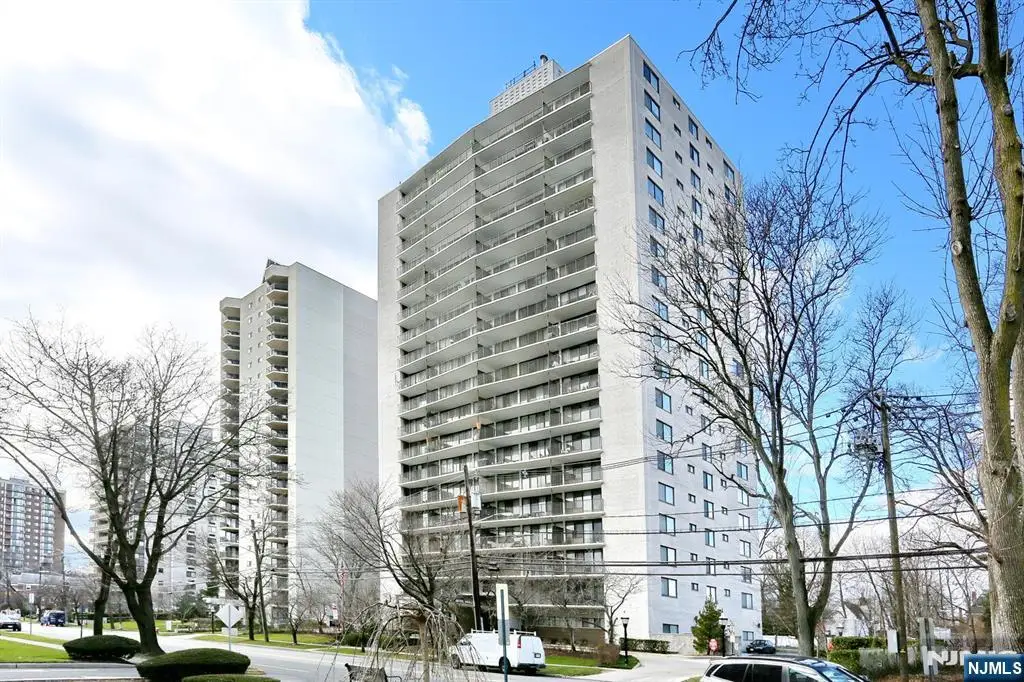 277 Prospect Avenue 18H, Hackensack, NJ 07601 - Image #1