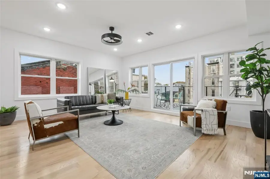 78 Beacon Avenue 2, Jersey City, NJ 07306 - Image #2