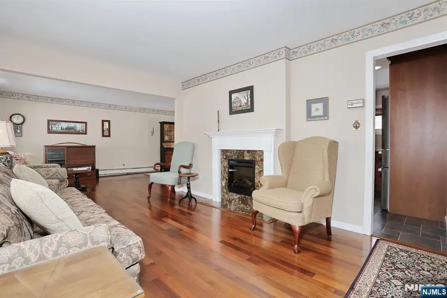 46 Knollwood Drive, Paramus, NJ 07652 - #3