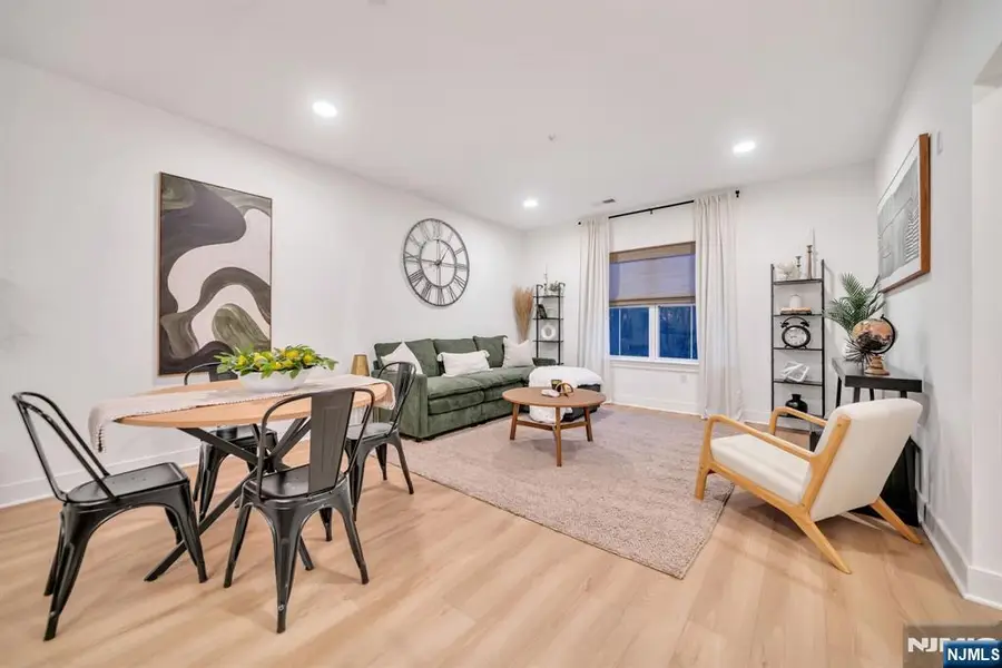 301 Encampment Court, Towaco, NJ 07082 - Image #3