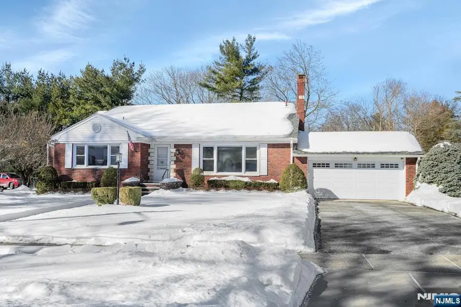 117 Yantacaw Brook Road, Montclair, NJ 07043 - Image #3