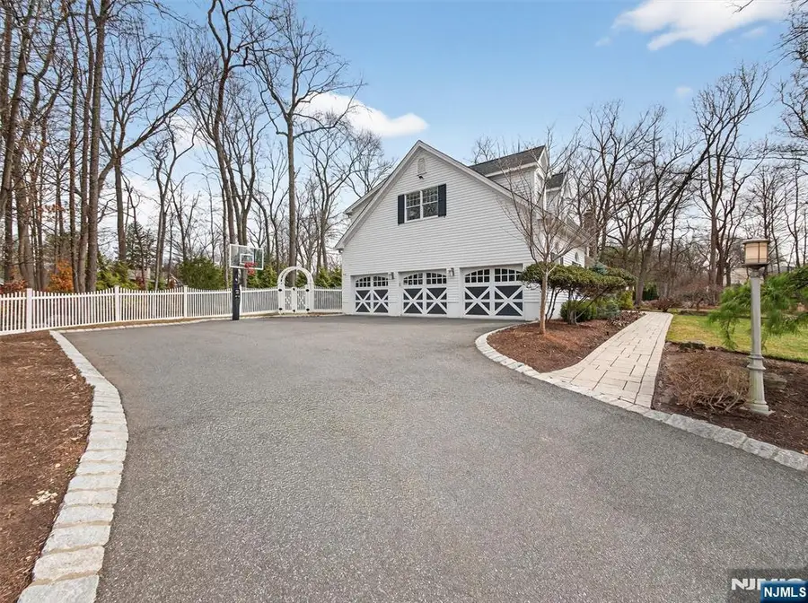 381 Lawrence Court, Wyckoff, NJ 07481 - #3