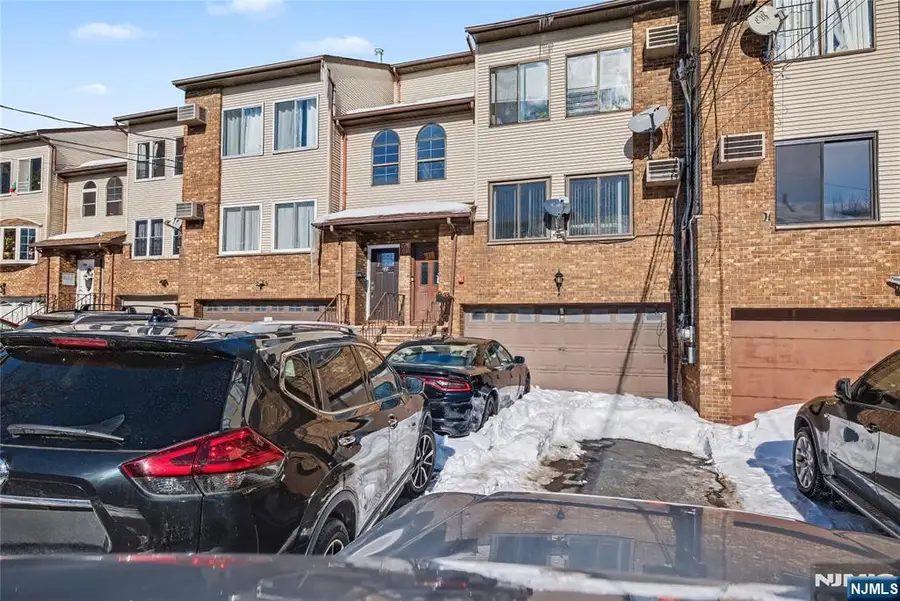 222 Roosevelt Street, Union City, NJ 07087 - Image #2