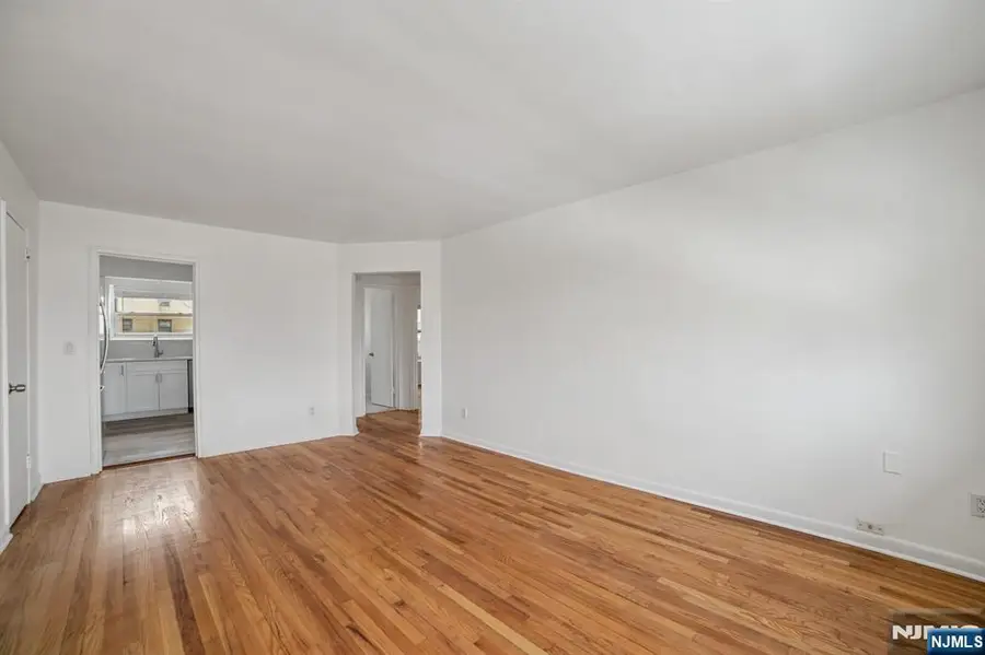 2430 8th Street 5B, Fort Lee, NJ 07024 - Image #2