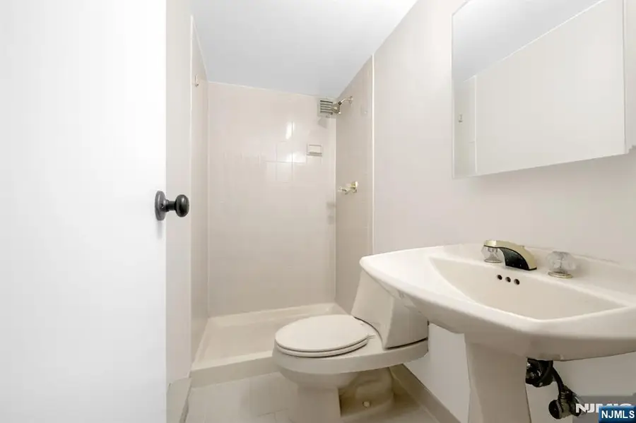 316 Prospect 8H, Hackensack, NJ 07601 - Image #3