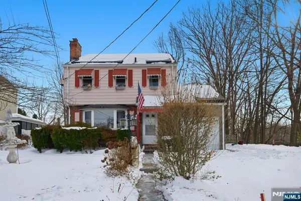 1067 Julia Street, Teaneck, NJ 07666