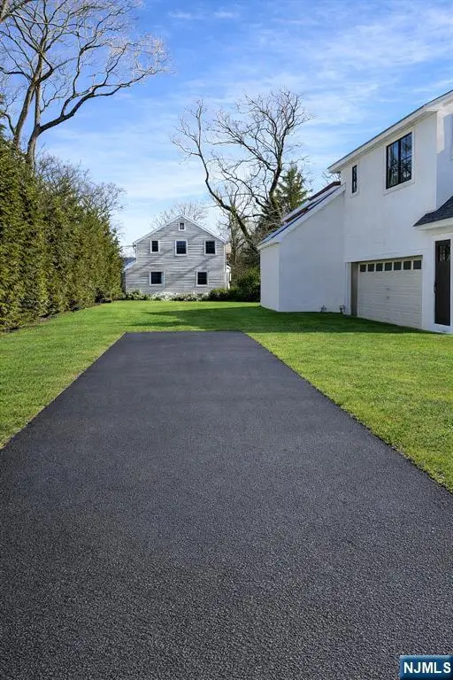 259 W Glen Avenue, Ridgewood, NJ 07450 - #3