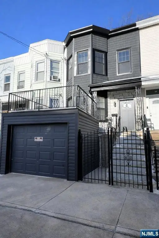 41 Arlington Avenue, Jersey City, NJ 07305 - Image #1