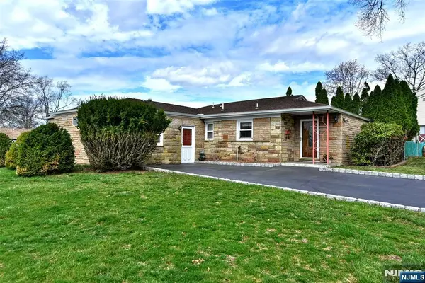 90 Emwood Drive, Emerson, NJ 07630