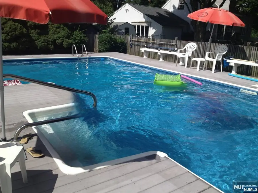 7 Dale Avenue, Pompton Plains, NJ 07444 - #2