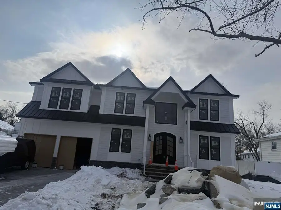 218 Mayfair Road, Paramus, NJ 07652 - Image #2