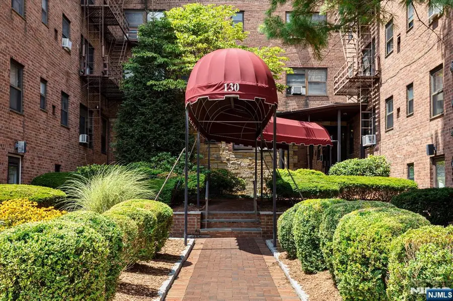 130 Orient Way 4H, Rutherford, NJ 07070 - Image #2