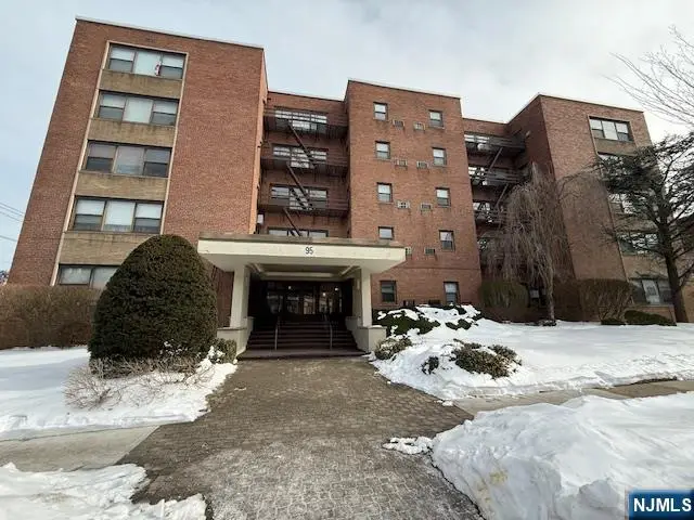 95 Orient Way 1H, Rutherford, NJ 07070 - #1