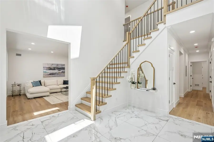 492 Oaktree Road, Oradell, NJ 07649 - Image #2