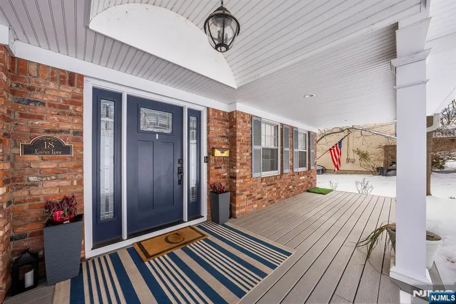 18 Laura Lane, Park Ridge, NJ 07656 - #2