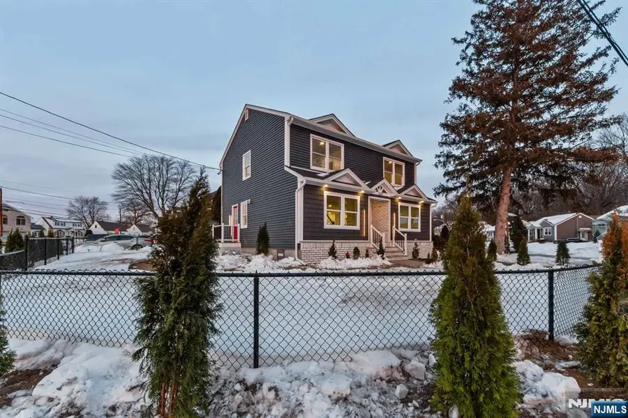 260 Washington Avenue, Elmwood Park, NJ 07407 - #3