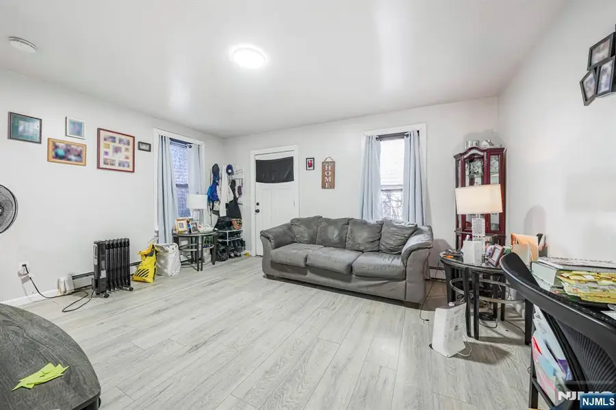 418 10th Street, Newark, NJ 07103 - Image #3