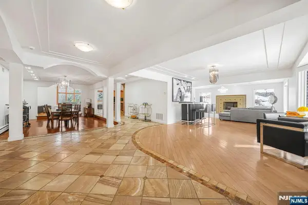 72 Stony Brook Road, Montville Township, NJ 07045