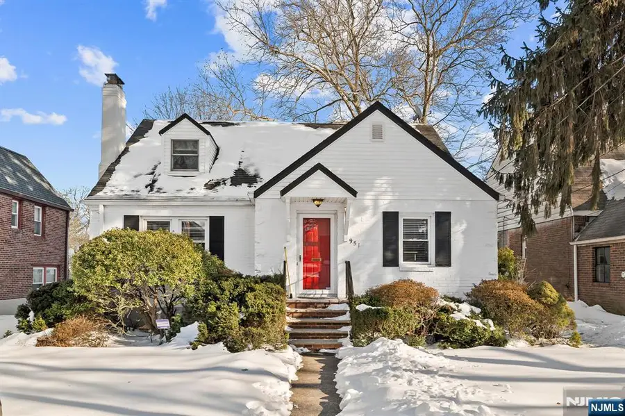 951 Darien Terrace, Teaneck, NJ 07666 - #2