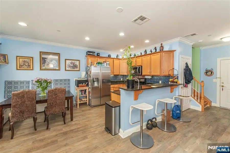 604 Avenue A 104, Bayonne, NJ 07002 - #3