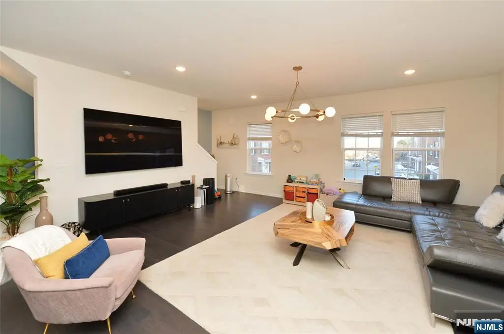 80 Landmark Lane, Fair Lawn, NJ 07410 - #1