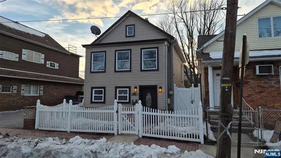 104 Wallington Avenue, Wallington, NJ 07057 - #2