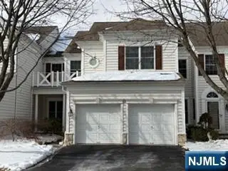 92 Independence Trail 1004, Totowa, NJ 07512