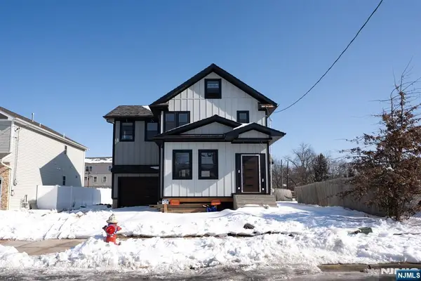 1123 Thompson Avenue, Roselle, NJ 07203