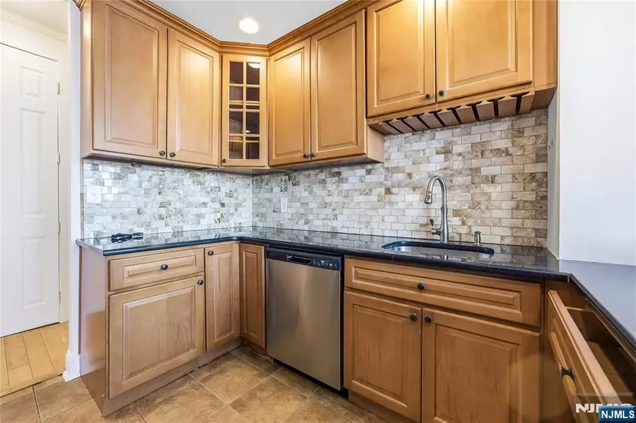 100 Winston Drive 5MN, Cliffside Park, NJ 07010 - #3
