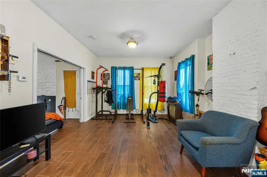 30 N 11th Street, Newark, NJ 07107 - #2