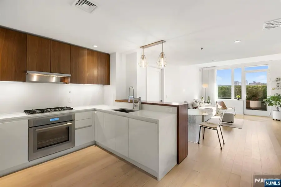 1000 Maxwell Lane 8A, Hoboken, NJ 07030 - #2