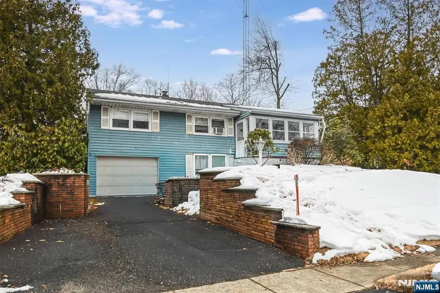 286 Ridgewood Boulevard, Township Of Washington, NJ 07676 - #2