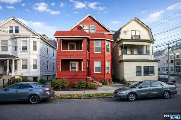 87 Rosa Parks, Paterson, NJ 07524