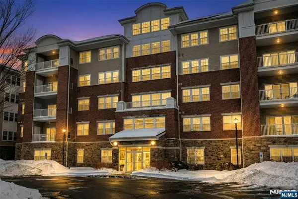 10123 Warrens Way, Wanaque, NJ 07465