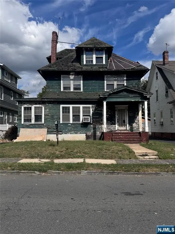 188 Rutledge Avenue, East Orange, NJ 07017