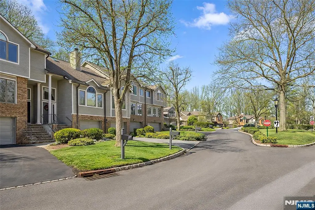 5 Lakeview Drive, Old Tappan, NJ 07675 - #1