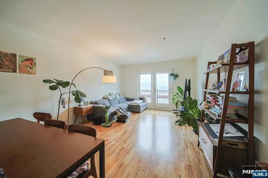 321 The, Edgewater, NJ 07020 - #2