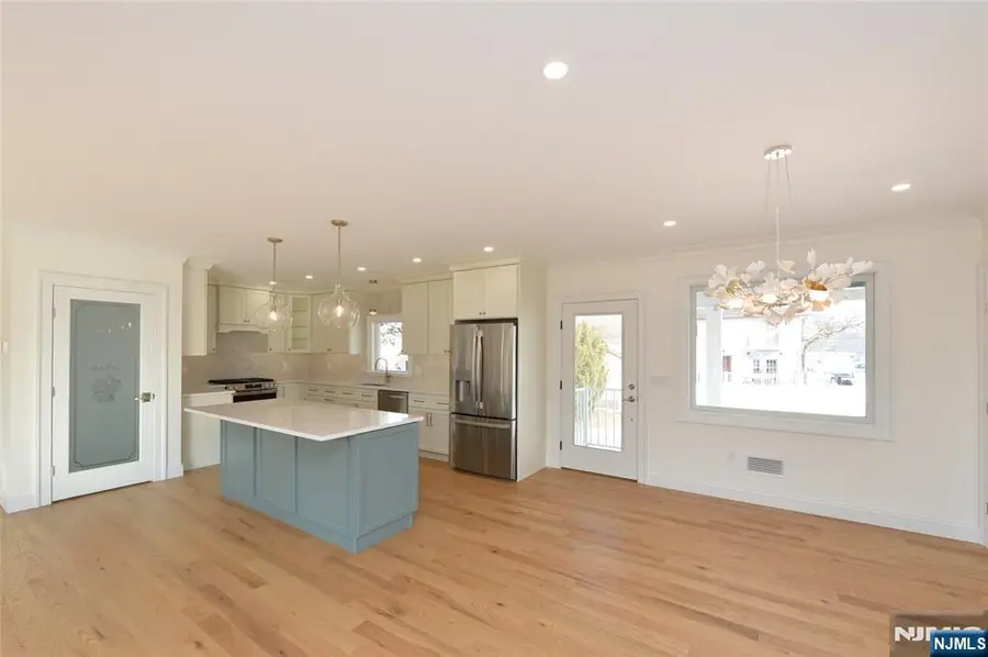 31 Albert Avenue, Fair Lawn, NJ 07410 - #3