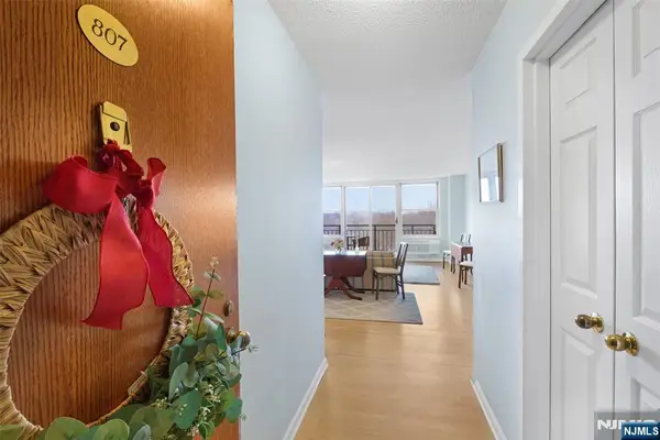 300 Main Street 807, Little Falls, NJ 07424