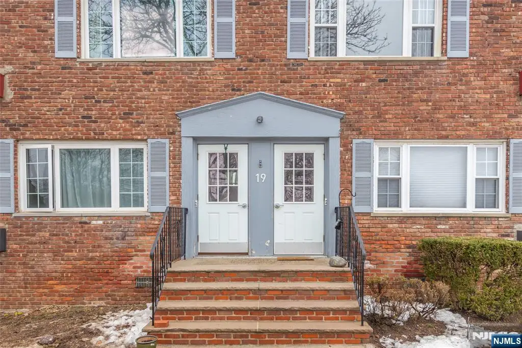 19 Wedgewood Drive 79, Verona, NJ 07044 - #1