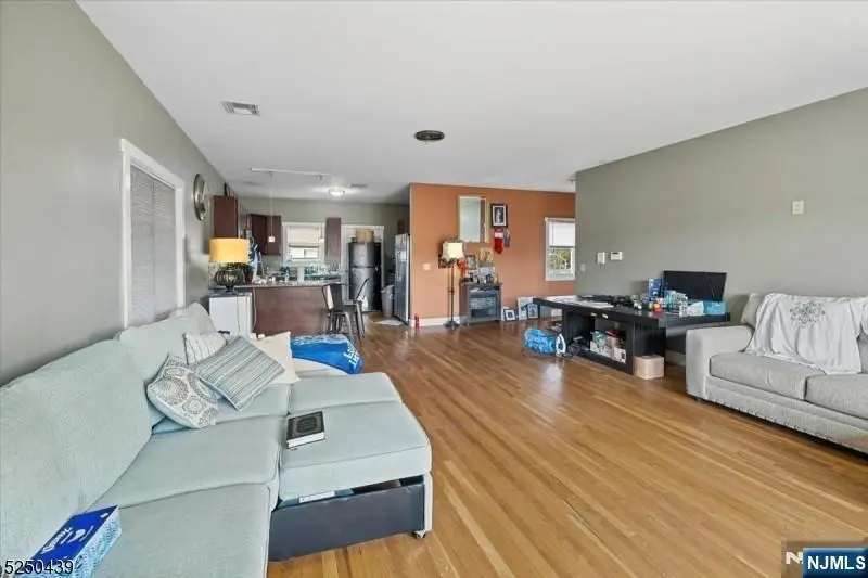 54-56 Oriental 2, Newark, NJ 07104 - #3