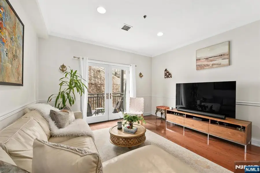 87 Jackson Street 2C, Hoboken, NJ 07030 - #3