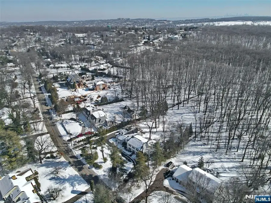 83 Devon Road, Essex Fells, NJ 07021 - #3