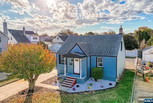 685 Edgewood Place, North Brunswick, NJ 08902