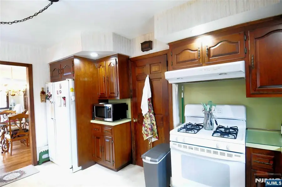 640 Stockton Street, New Milford, NJ 07646 - #3