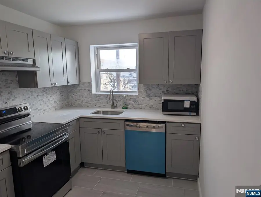 205 Bergen Turnpike 2E, Ridgefield Park, NJ 07066 - #2