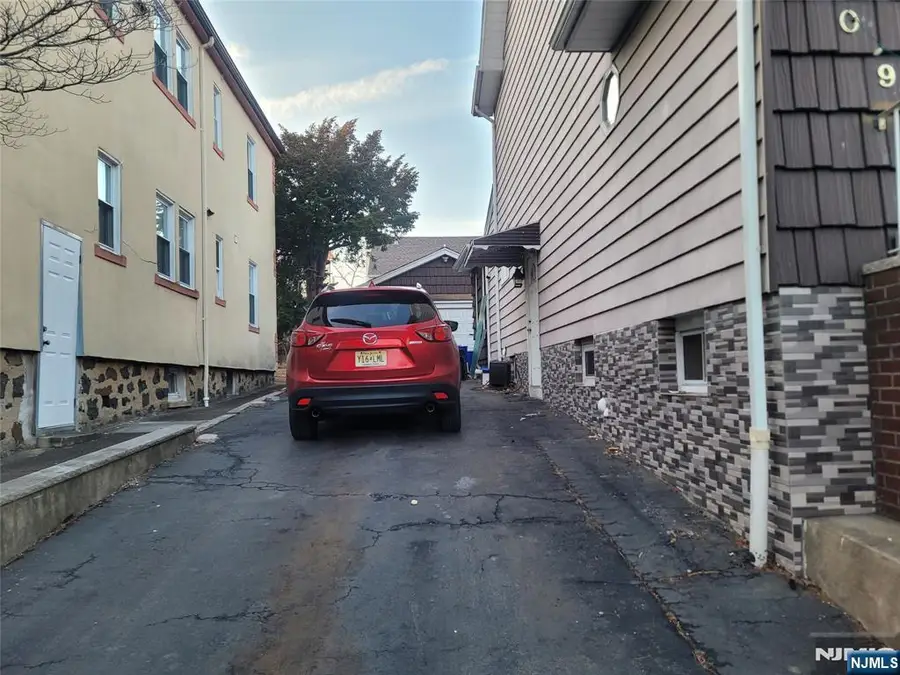 709 Kingsland Avenue, Ridgefield, NJ 07657 - #2