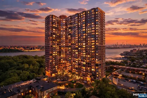 100 Old Palisade Road 1510, Fort Lee, NJ 07024