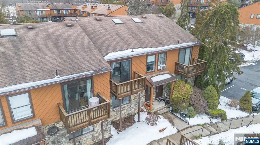 16 Brookside Heights 16G, Wanaque, NJ 07465 - #3